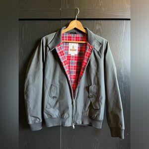 listing-status-banner